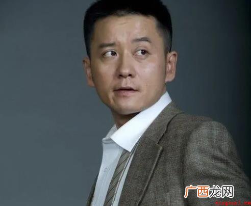 假面疑云讲述了什么剧情 《假面疑云》讲述了什么剧情