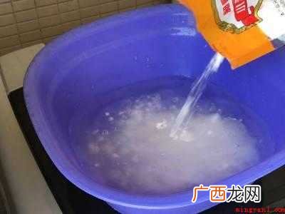 衣服上的番茄汁用什么可以洗掉