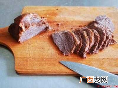卤牛肉怎么吃