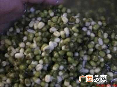 包粽子的绿豆怎么处理