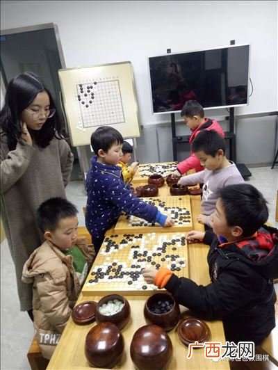 成为一名围棋老师有什么要求,中级围棋教练证报考条件？