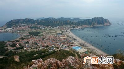 包括县级市 半月湾在什么县境内,全中国面积最小的县在哪里啊？