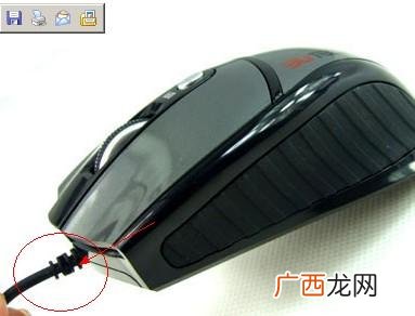 如何使鼠标自动移动,为什么蓝牙鼠标会乱动？