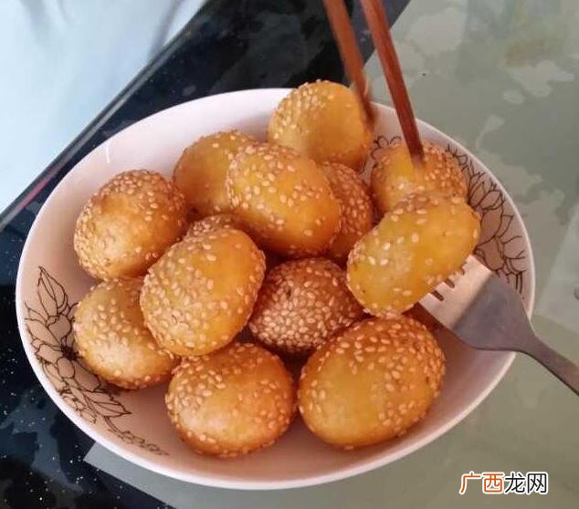 如何炸空心麻球,有空心麻球的配方和制作方法吗？