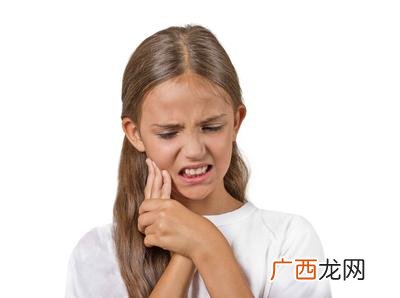 下颚痛是什么原因,下颚疼怎么回事？