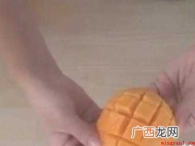 怎样吃芒果干净又方便的具体操作 怎样吃芒果干净又方便