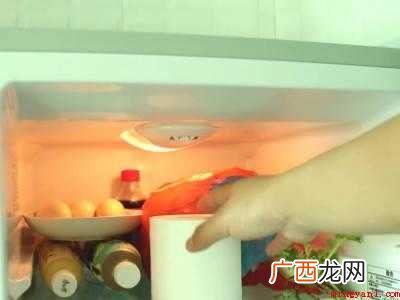 纸上弄上油渍怎样去除