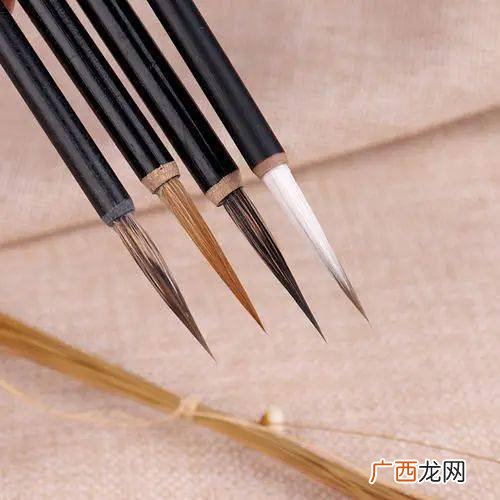 国画需要哪些工具,国画用品，山水写生都带哪些啊？