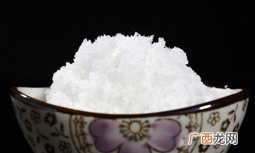 细砂糖和绵白糖一样吗,幼砂糖，和，细砂糖，区别是什么？