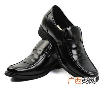 牛皮鞋怎么保养,牛皮绒的鞋子怎么保养？