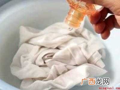 衣服上干血渍怎么洗