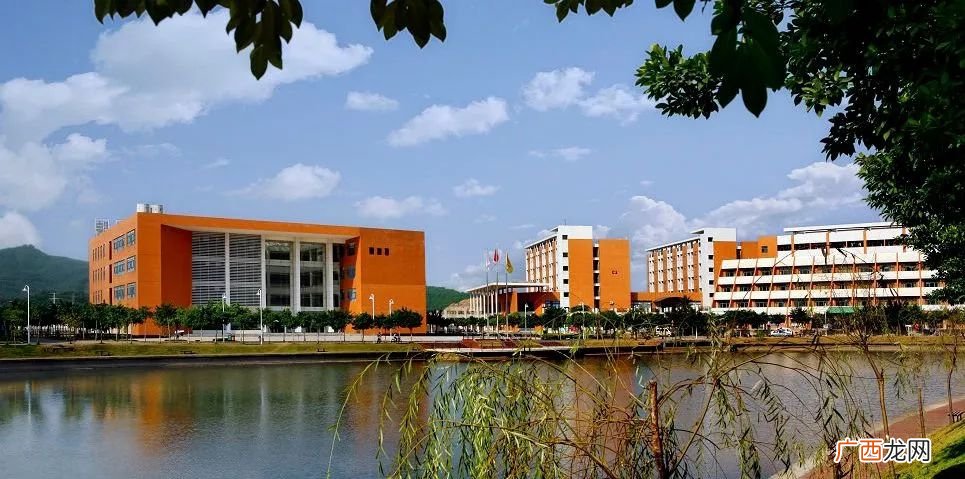 华南理工大学广州学院是民办学院,华南理工大学广州学院有多大？