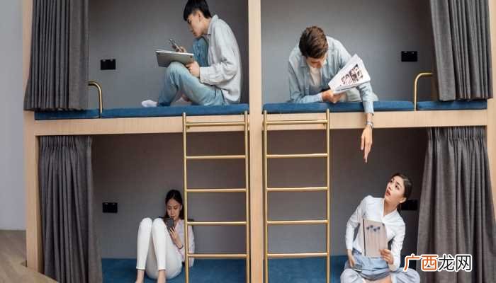 梦见自己和很多人住一个房间预示着
