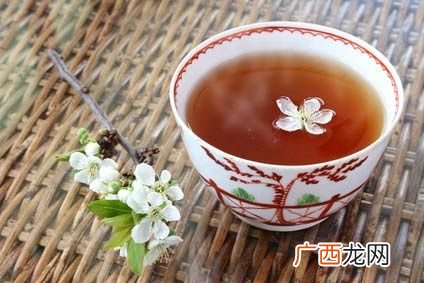 红茶是什么茶叶呀,红茶是酸是碱？
