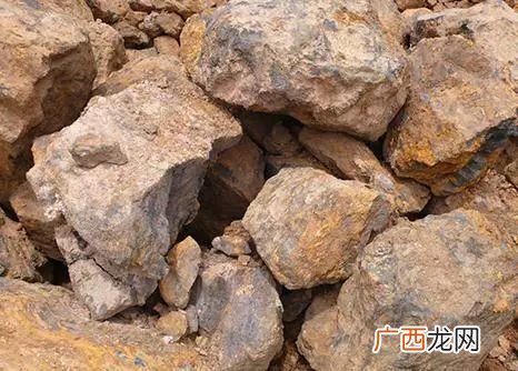 期货里的铁矿石是什么意思,铁矿2205是什么意思