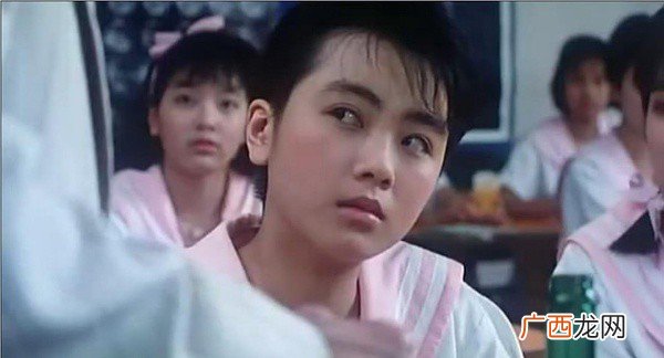 袁洁莹在哪部电影中饰演蓝凤凰,中环英雄女主角？