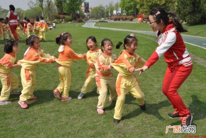 老鹰捉小鸡游戏规则是什么