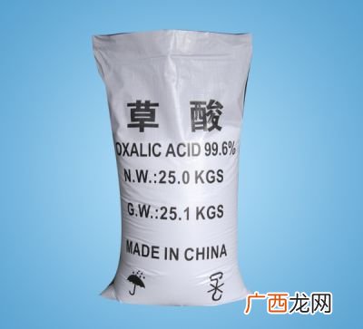 牙膏能去除衣服上的指甲油吗,酒精去除指甲油怎么样？