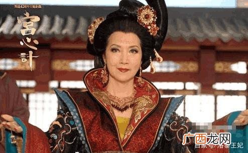 凰图腾演的是什么朝代的故事,《凰图腾》讲的什么故事啊?