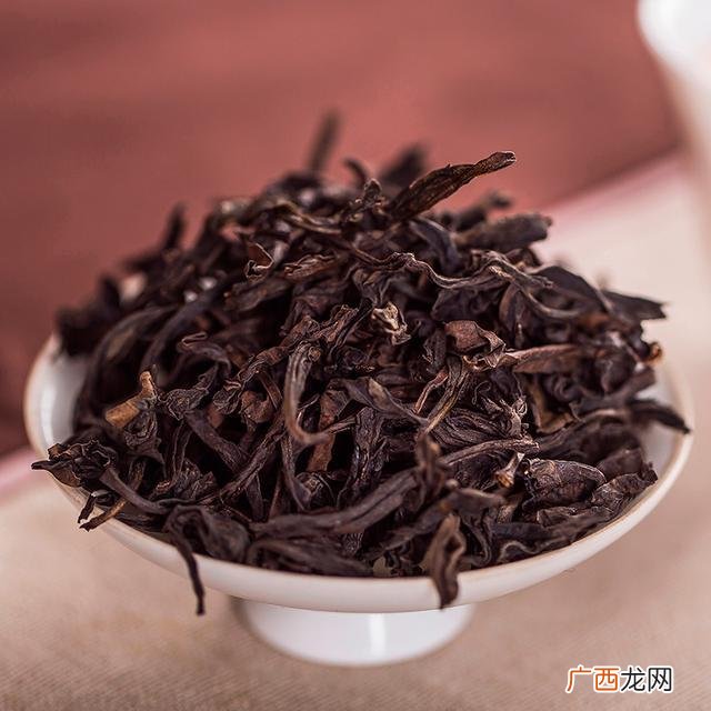 大红袍肉桂是什么意思,肉桂茶是红茶吗？