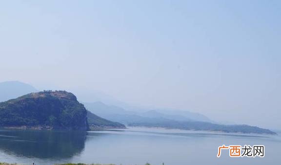 八月湖水平涵虚混太清,悟心铭原文及译文？
