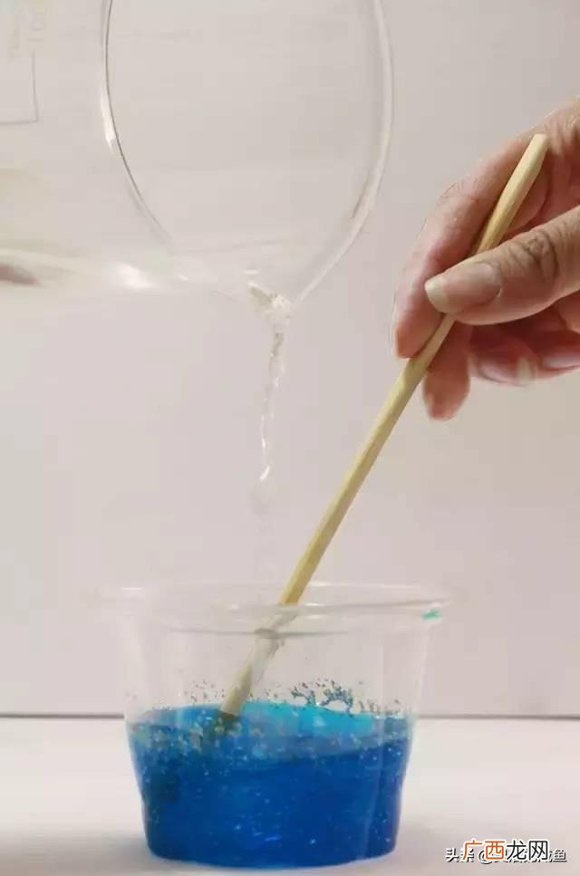 怎么自己做水晶泥,怎么做水晶泥？