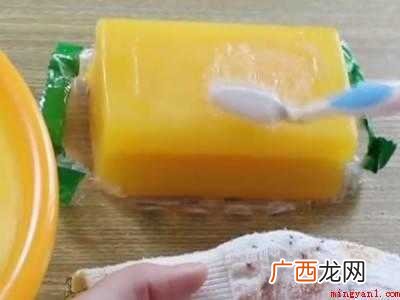 樱桃弄到衣服上怎么洗掉