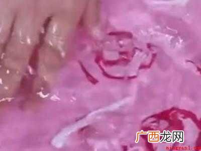 白色桑蚕丝衣服发黄怎么洗白共有5步 白色桑蚕丝衣服发黄怎么洗白