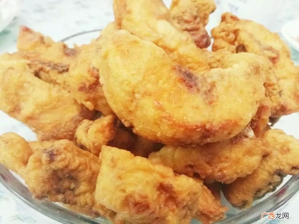 炸鱼怎么做酥脆好吃,空气炸锅炸鱼酥脆好吃？