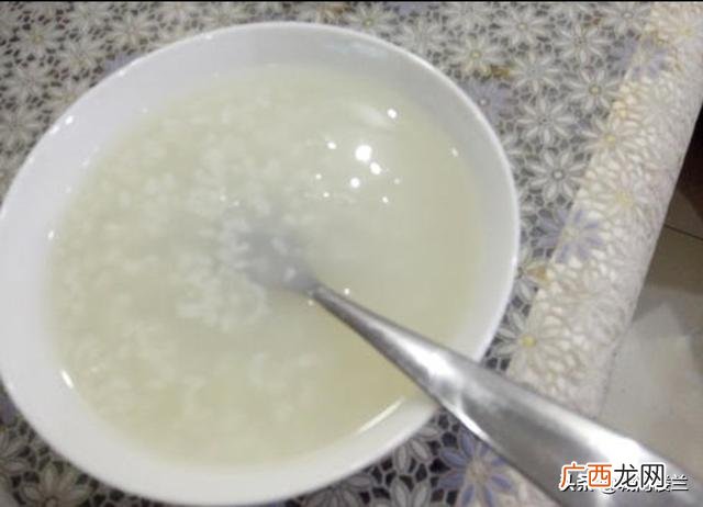 大米稀饭怎么做,白米稀饭怎么做？