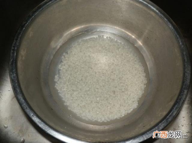 大米稀饭怎么做,白米稀饭怎么做？