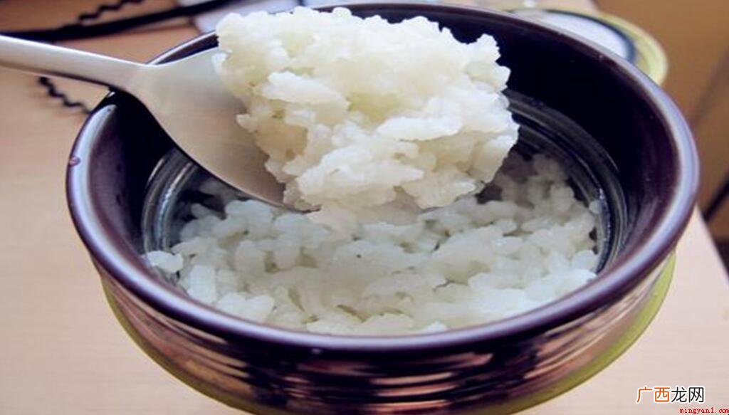 米饭夹生能蒸第二次吗