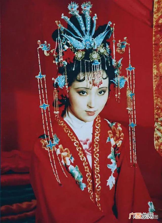 清代的东哥是谁,纳兰性德的生平简介？