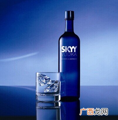 伏特加多少度深蓝,深蓝伏特加兑什么东西好喝？