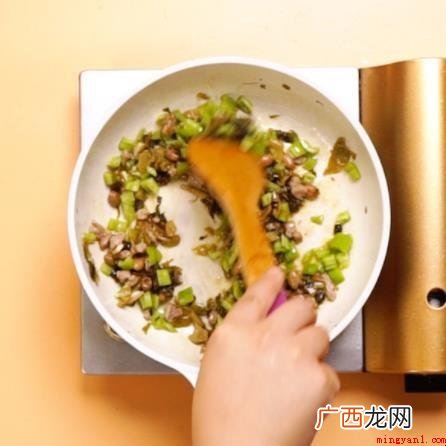 sào 臊子面的做法有哪些 哨子面的做法有哪些