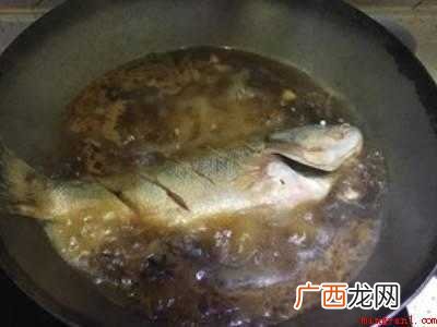 家常炖鱼怎么炖好吃