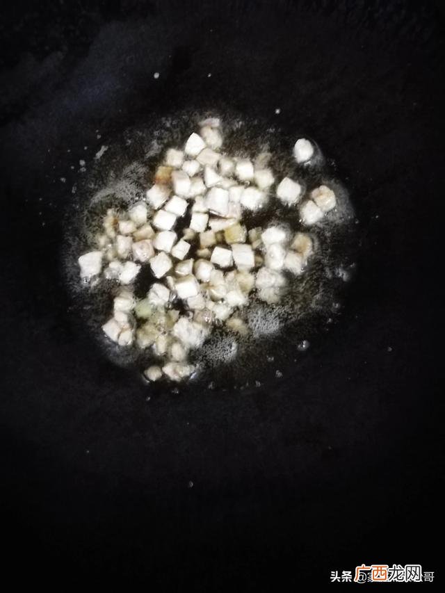 百梦多咖喱一次用多少,听说百梦多咖喱做的咖喱饭很好吃，是这样吗？