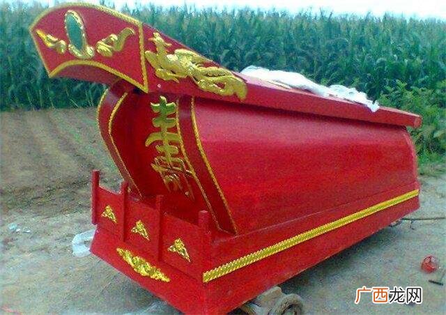 红棺材和黑棺材的区别,棺材里面可以刷红漆吗？