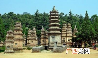 少林寺塔林里面的代表性塔有哪些,河南十大塔排名？