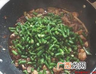 青椒鸡的做法是什么_健康频道 青椒鸡的做法是什么