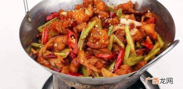 干锅辣子鸡做法,干锅辣子鸡的家常做法王刚？