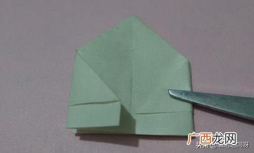 怎么做垃圾桶手工简单,怎么用纸折垃圾桶？