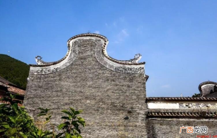 山墙是指建筑物的什么