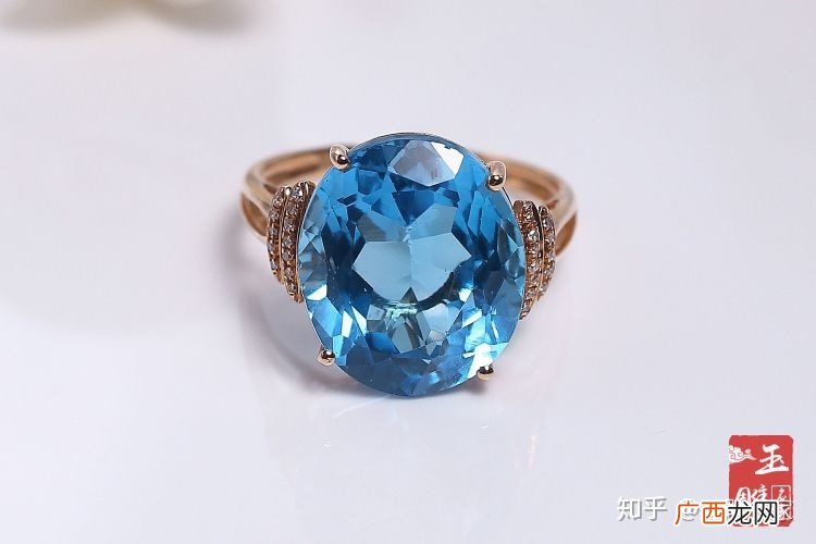 托帕石是什么,托帕石与碧玺、海蓝宝有什么区别？