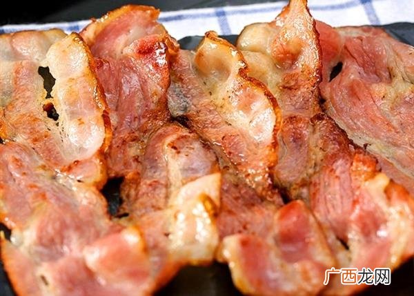 培根是什么做的,培根是牛身上的哪一块肉啊?
