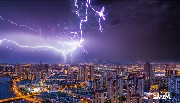 梦见打雷下雨是什么征兆