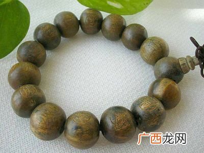 绿檀手串的好处,绿檀太阳晒了还是不变绿？