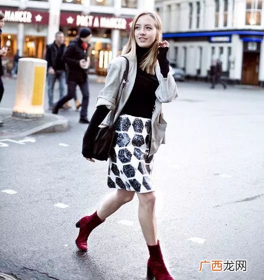如何穿搭显得又瘦又高,矮胖女人怎么穿搭好看？