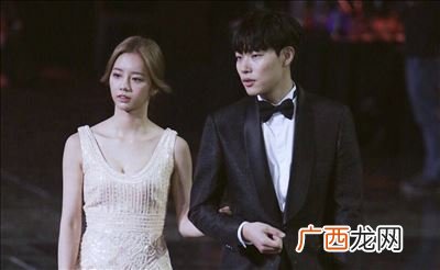 李惠利和柳俊烈什么时候在一起的,宝拉善宇现实中是情侣？