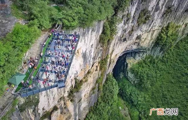 武隆的地缝在哪儿,重庆有两个天坑地缝哪个好玩？